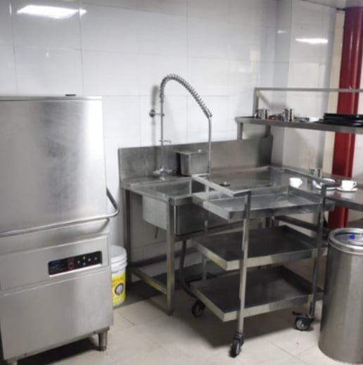 Commercial Dishwashing Equipment